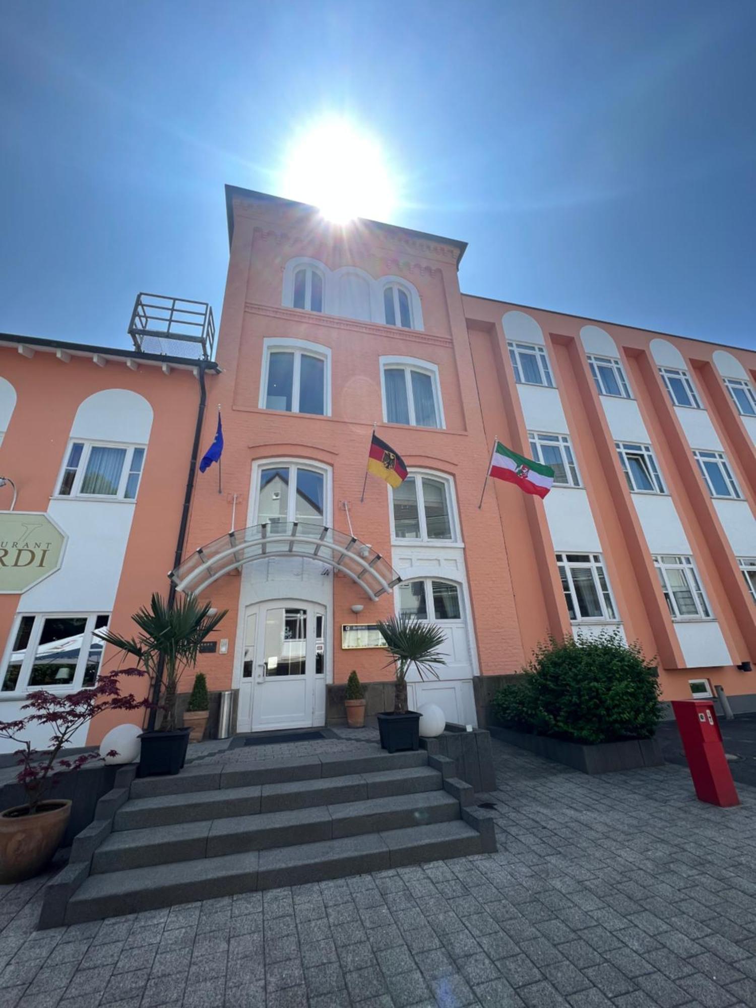Hotel Am Muehlenteich Schwelm Buitenkant foto
