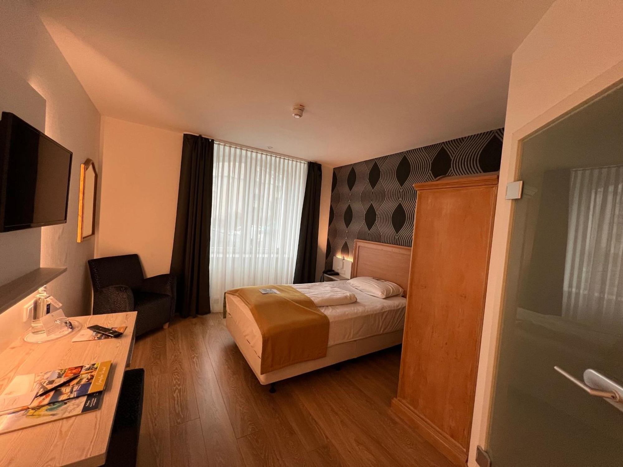 Hotel Am Muehlenteich Schwelm Buitenkant foto